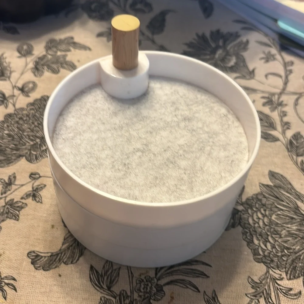 3 Tier Swivel Jewelry Tray - Picture 2 of 6